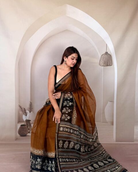 Floral Printed Maroon and Black Kota Doria Saree